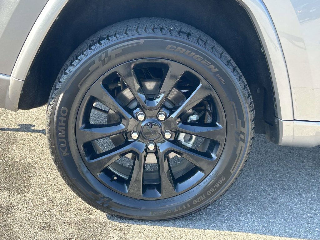 Used 2021 Jeep Grand Cherokee Laredo X AWD/4WD image 9