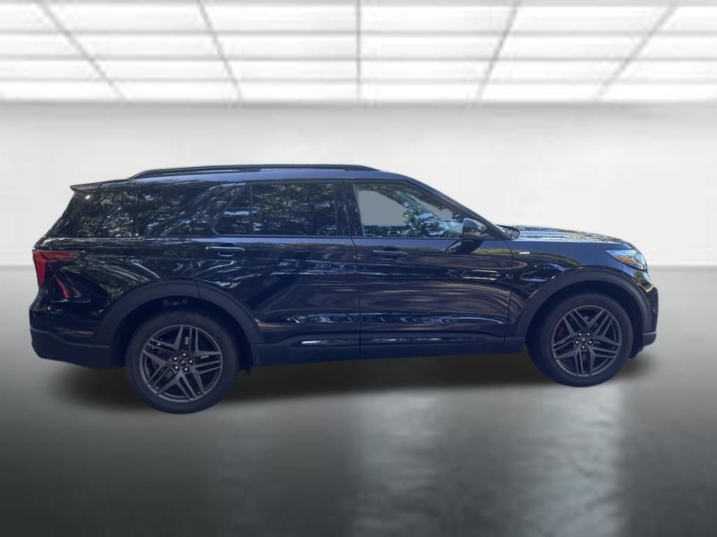 Certified 2025 Ford Explorer ST-Line w/ ST-Line Street Pack AWD/4WD image 6