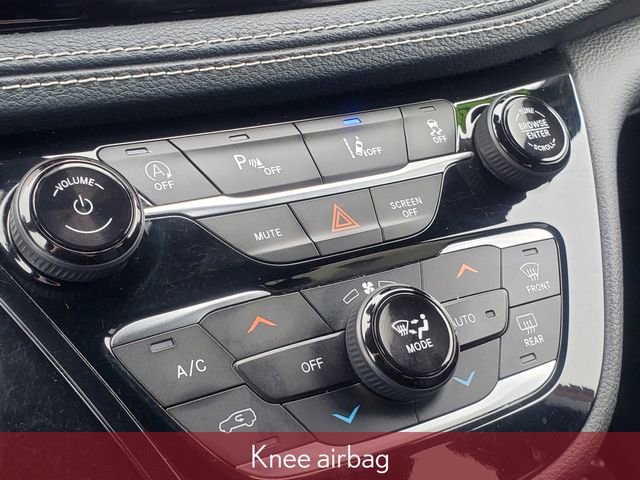 Used 2021 Chrysler Pacifica Touring-L w/ S Appearance Package image 31