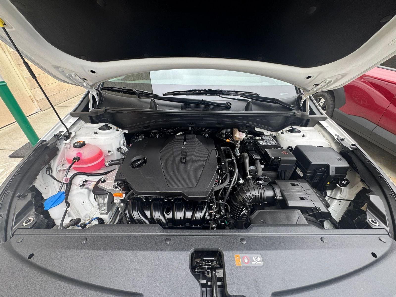 Used 2025 Kia Sportage LX FWD image 31