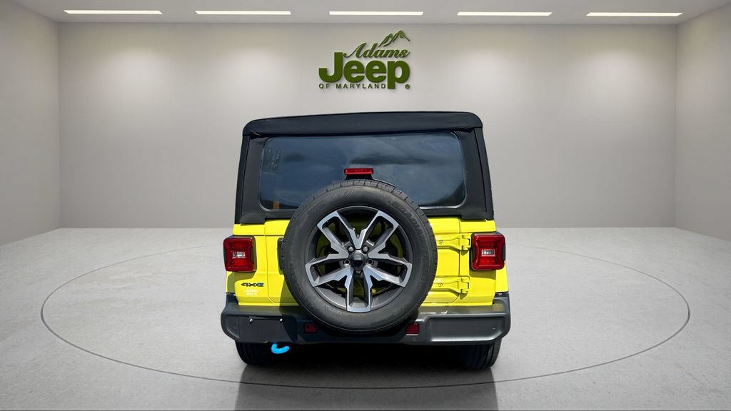 Used 2024 Jeep Wrangler Unlimited w/ Convenience Group AWD/4WD image 6