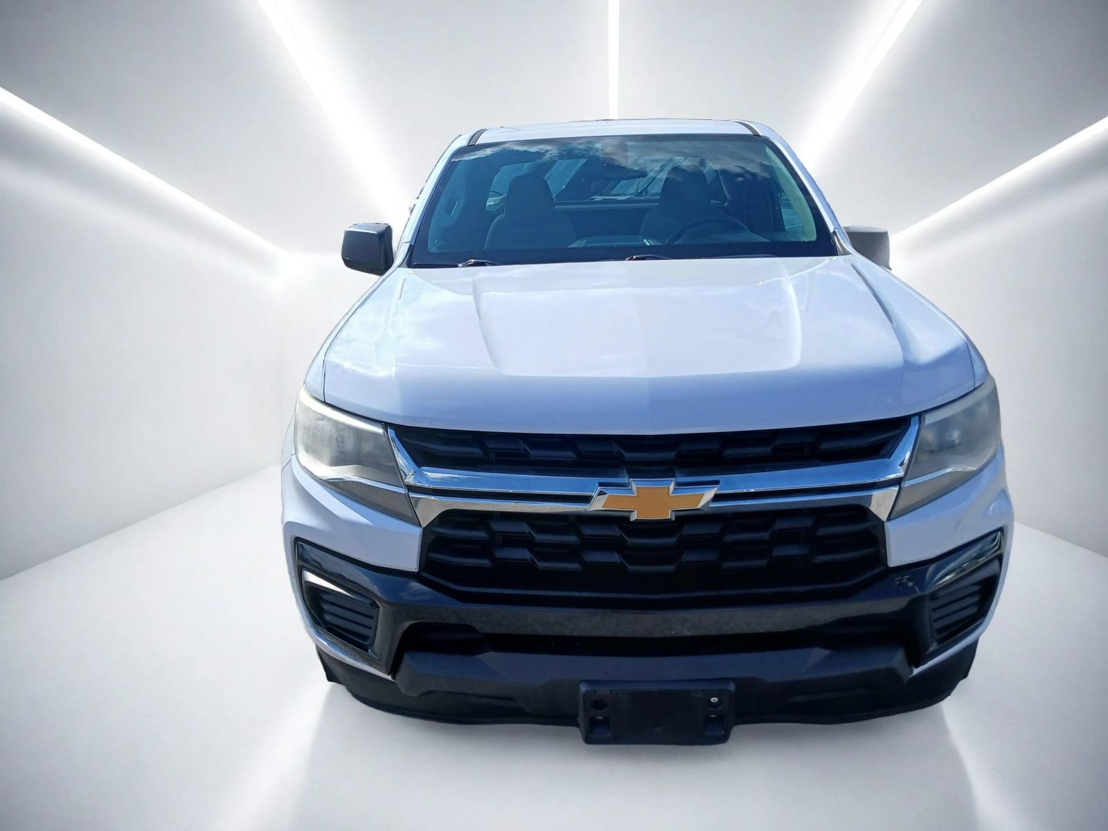 Used 2021 Chevrolet Colorado W/T w/ WT Convenience Package RWD image 3