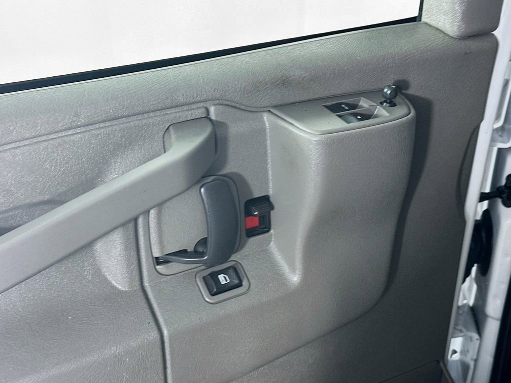 Used 2023 GMC Savana 2500 w/ Driver Convenience Package image 24