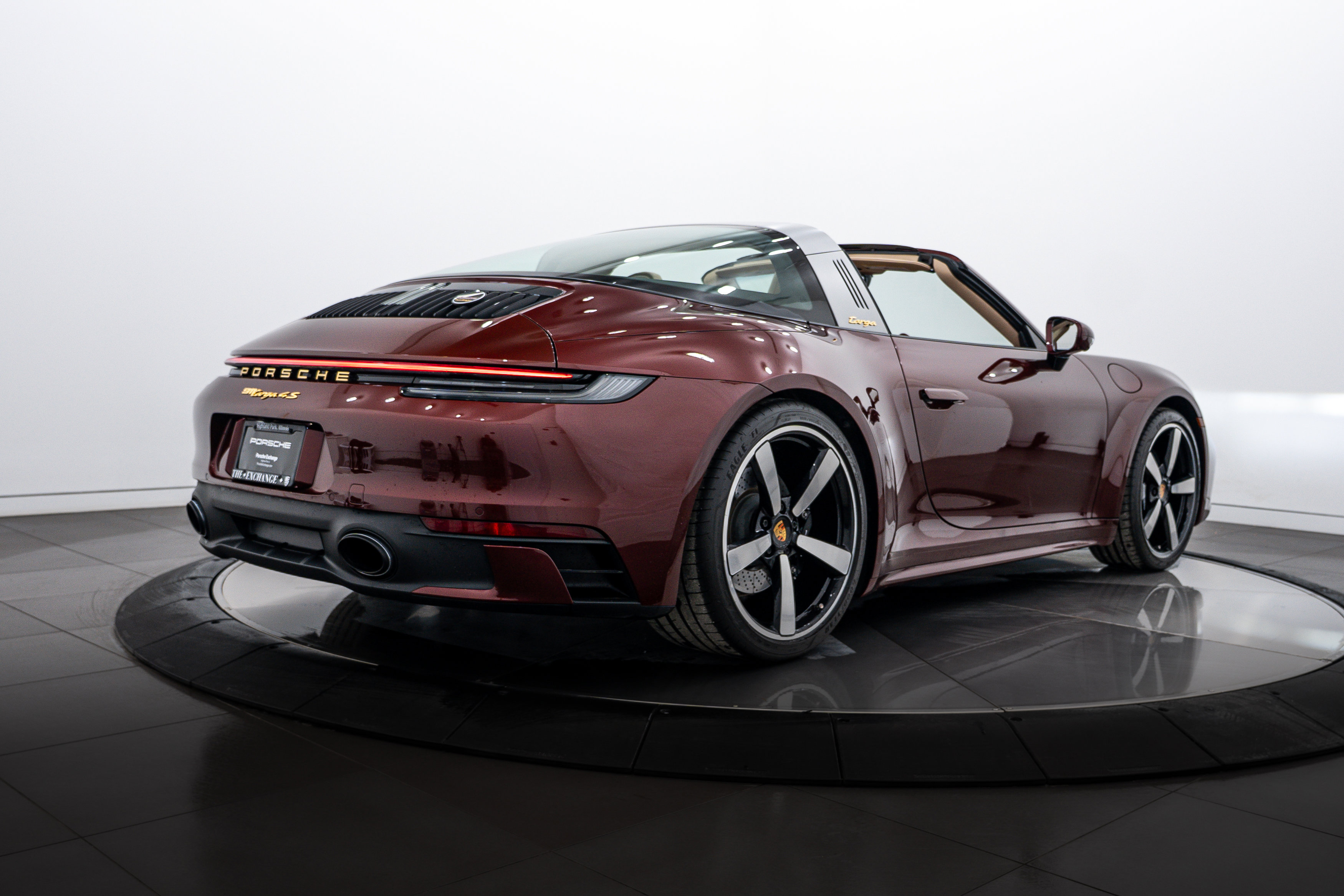 Certified 2021 Porsche 911 Targa 4S Heritage Design image 7