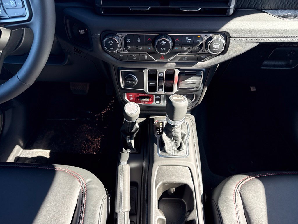 New 2027 Jeep Wrangler Unlimited Rubicon AWD/4WD image 19