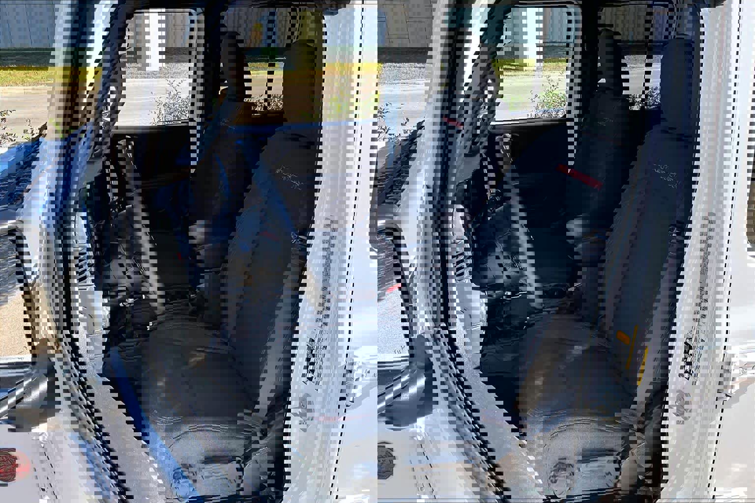 Used 2024 Jeep Wrangler Unlimited Rubicon image 7