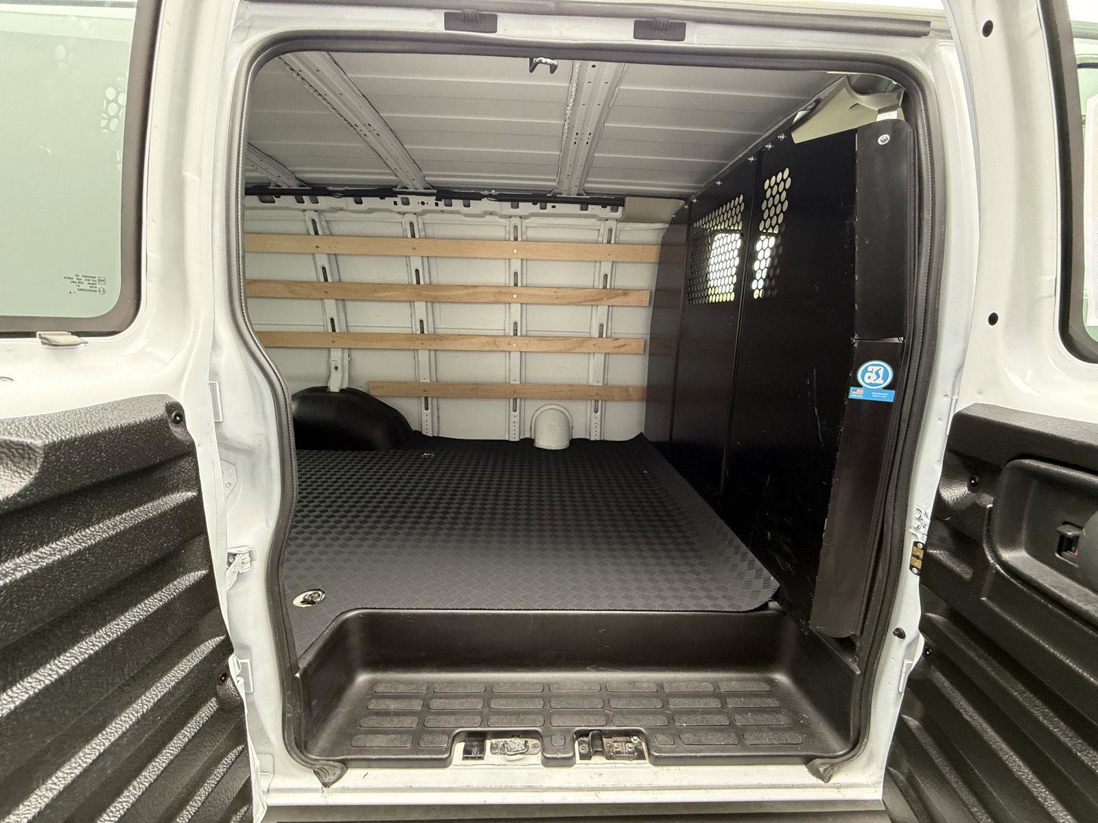 Used 2024 Chevrolet Express 2500 w/ Driver Convenience Package image 21