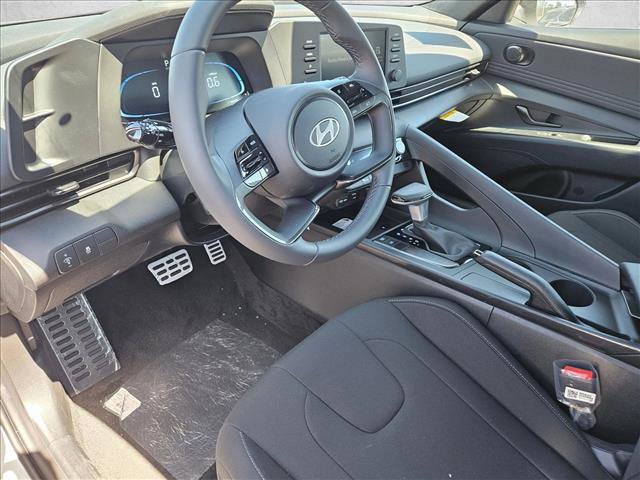 New 2026 Hyundai Elantra Sport image 3