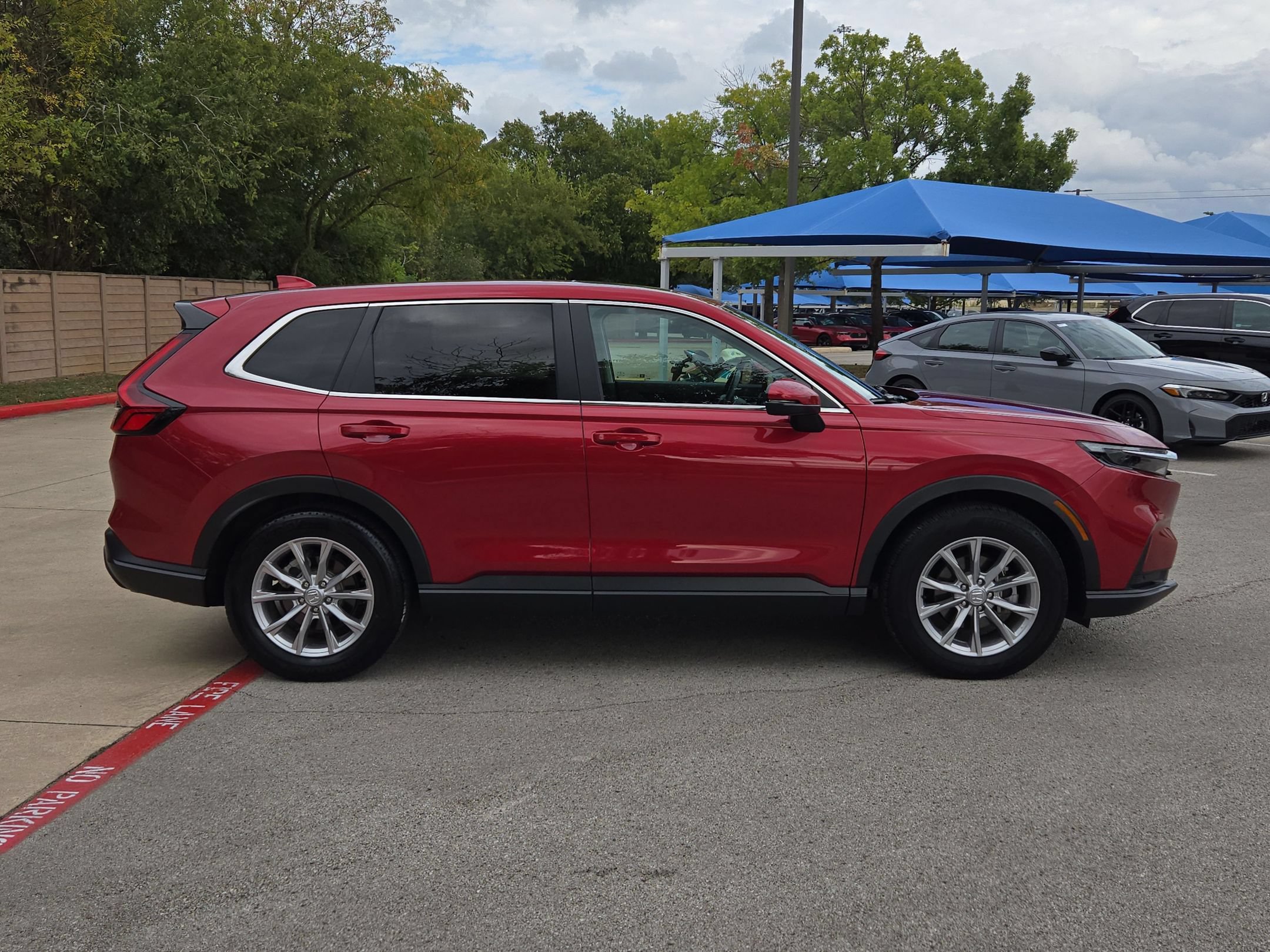 Used 2025 Honda CR-V EX-L image 2