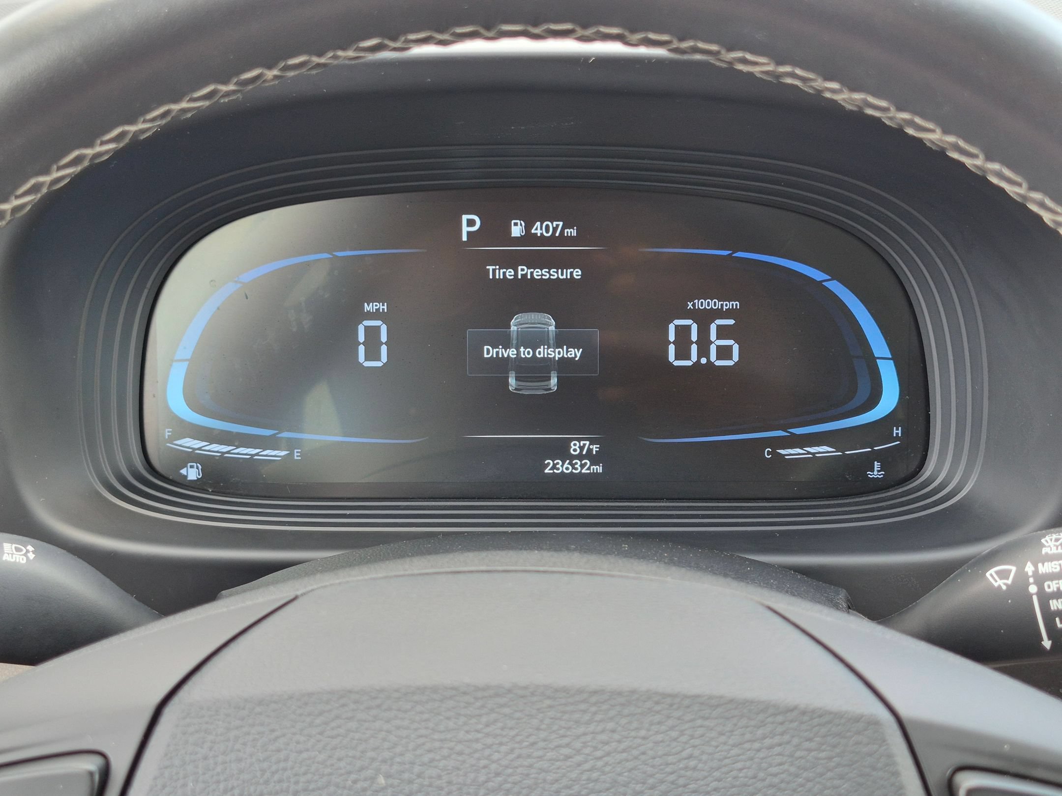 Used 2025 Hyundai Venue SEL FWD image 20