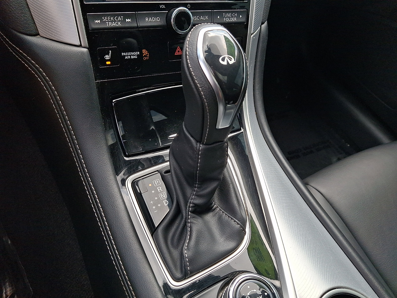 Used 2019 INFINITI Q50 Luxe w/ Essential Package (3.0T Luxe) AWD/4WD image 15