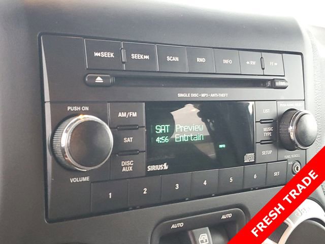 Used 2018 Jeep Wrangler Unlimited Sahara image 15