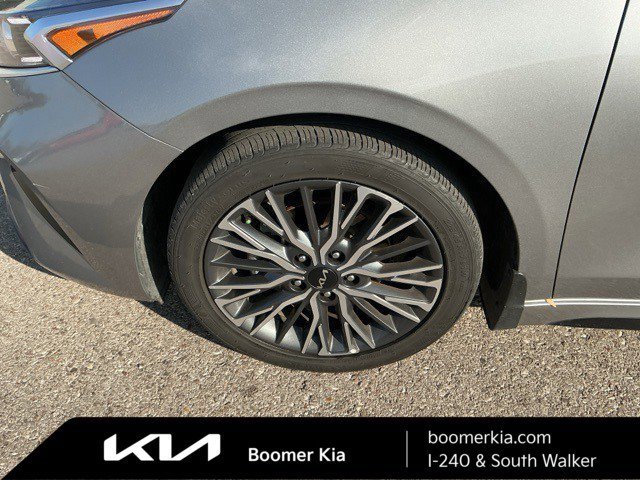 Certified 2024 Kia Forte GT-Line image 9