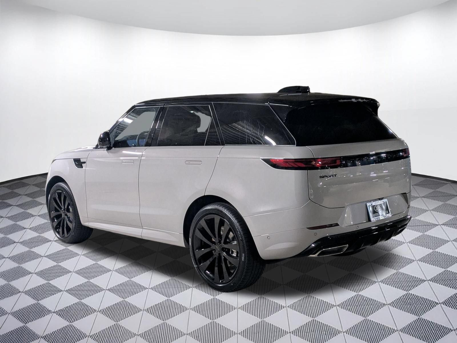 New 2026 Land Rover Range Rover Sport Dynamic SE AWD/4WD image 5