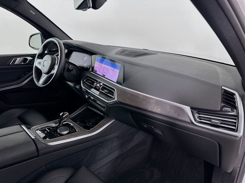 Used 2019 BMW X5 xDrive40i w/ M Sport Package image 30