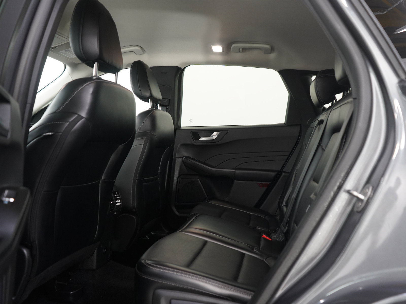 Used 2023 Ford Escape Platinum AWD/4WD image 18