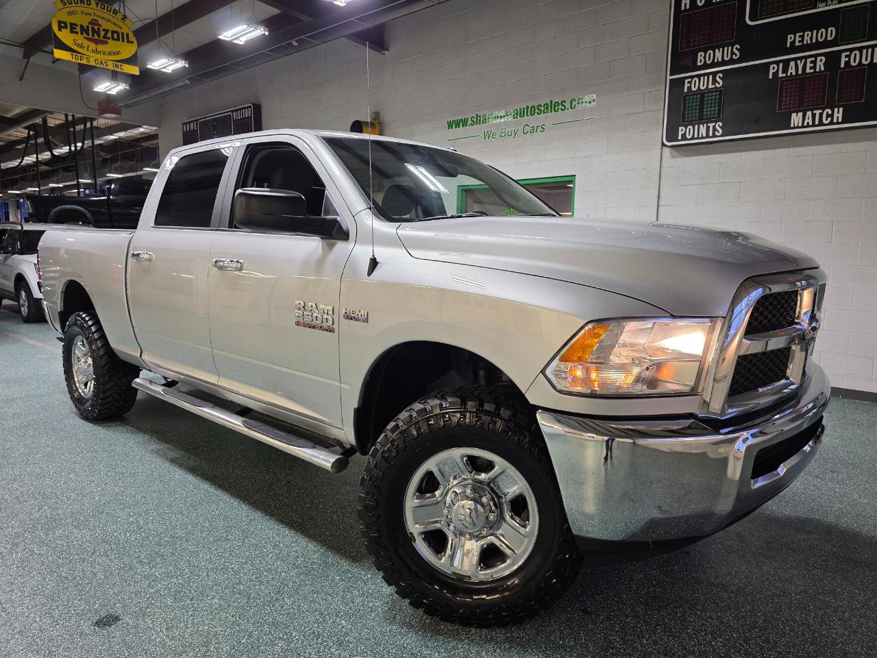 Used 2017 RAM 2500 SLT image 14