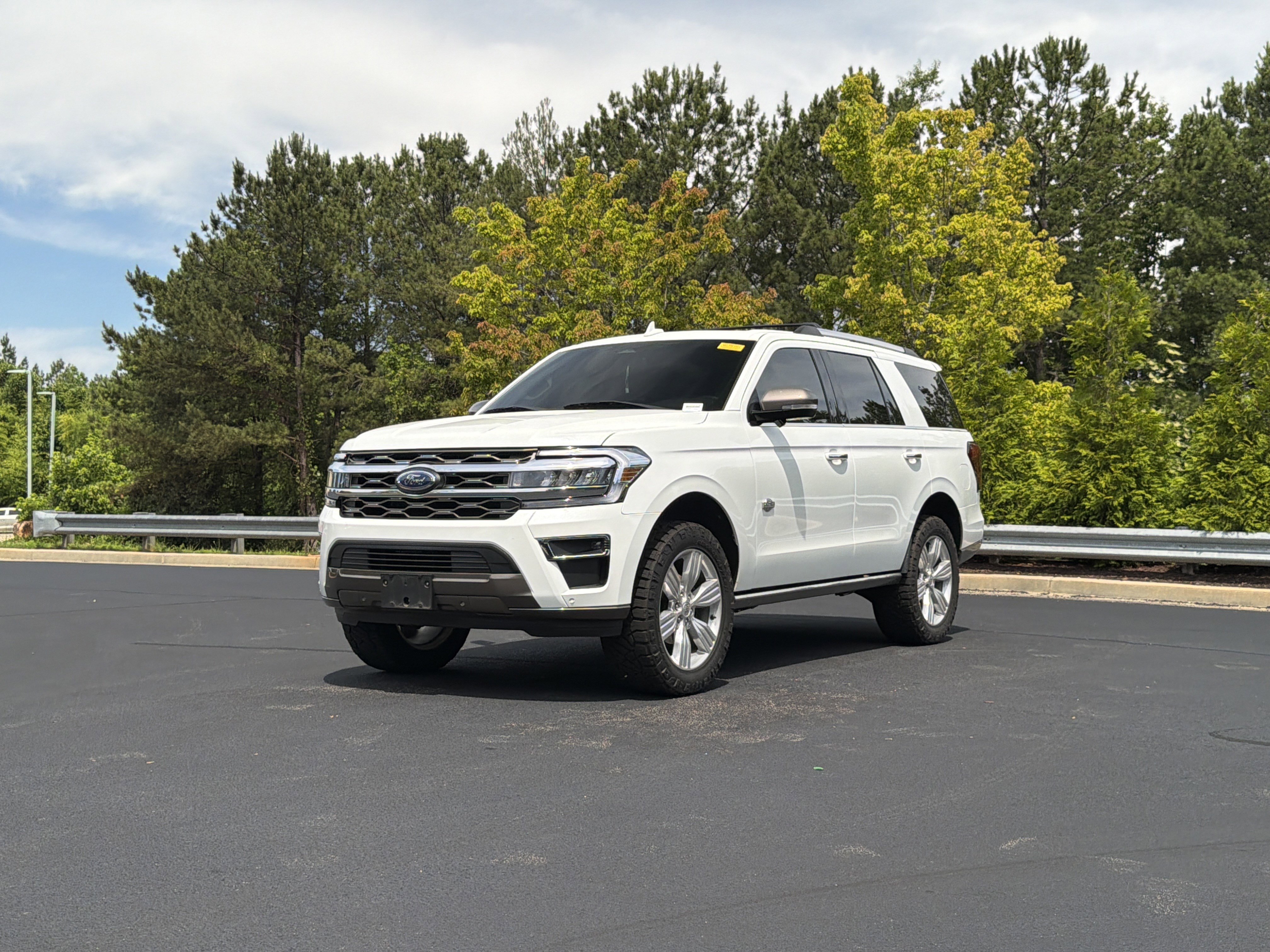 Used 2024 Ford Expedition King Ranch RWD image 12