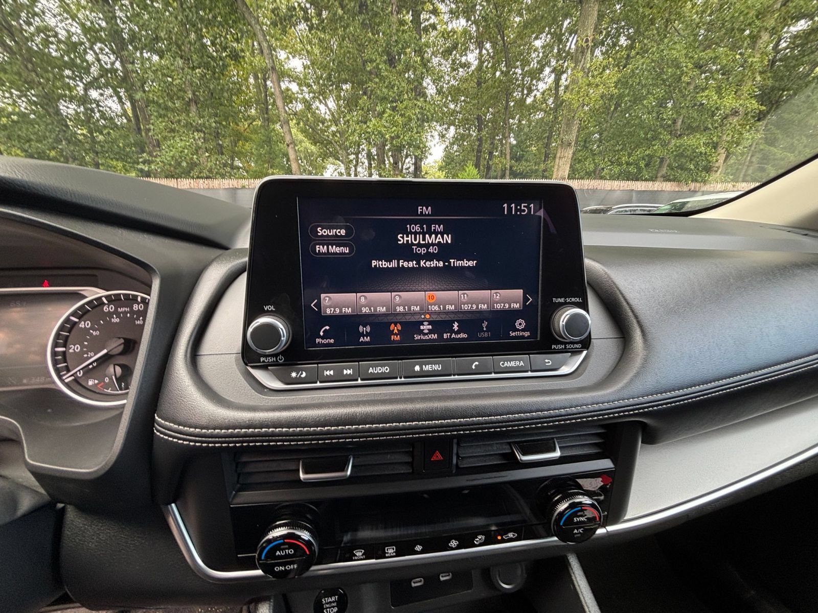 Used 2025 Nissan Rogue SV FWD image 20
