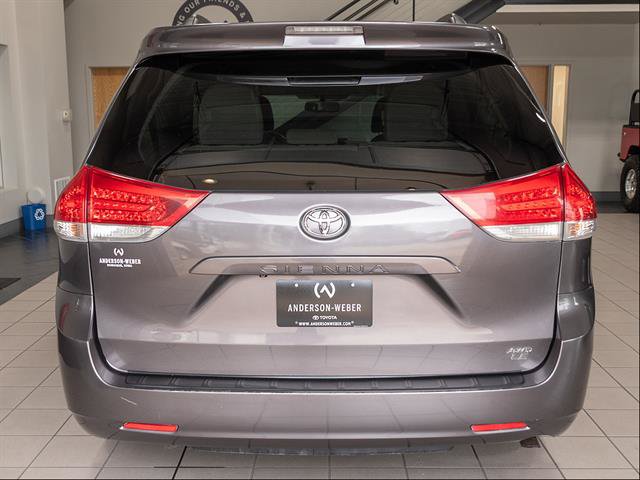 Used 2011 Toyota Sienna LE w/ Towing Pkg AWD/4WD image 21