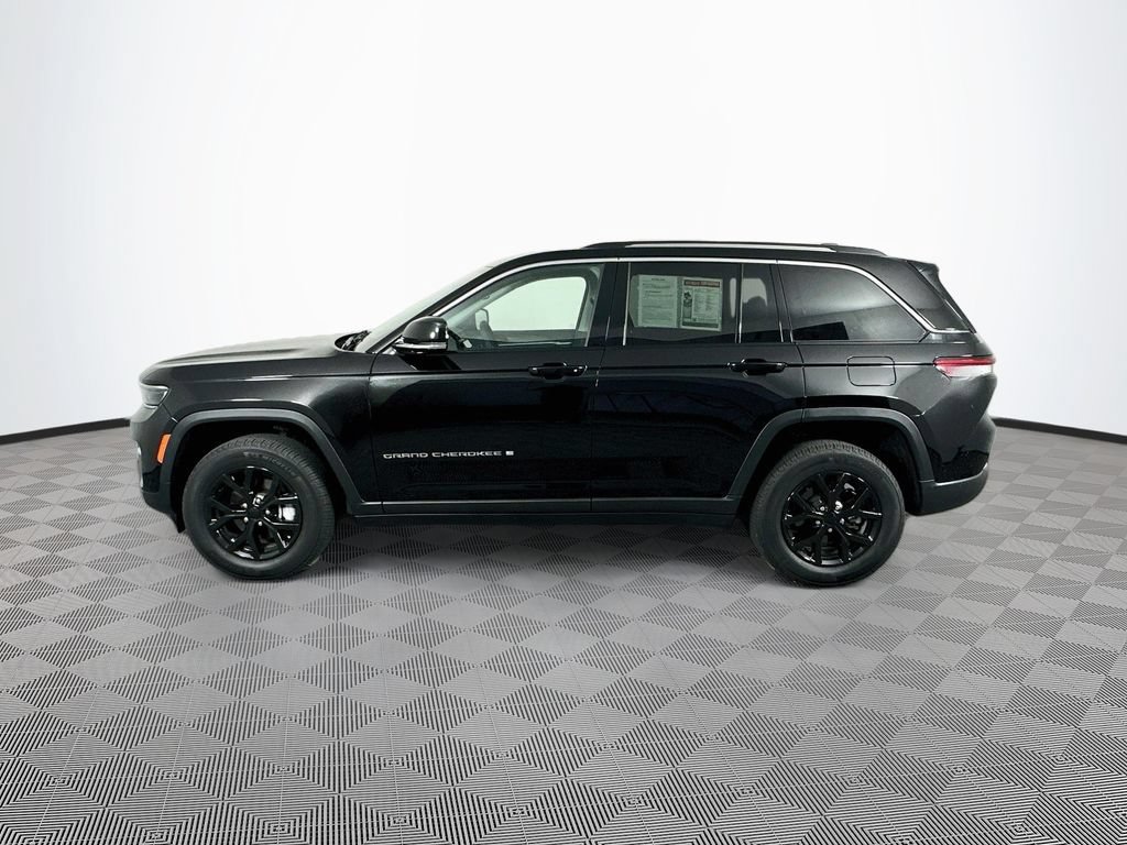 Certified 2024 Jeep Grand Cherokee Limited AWD/4WD image 6