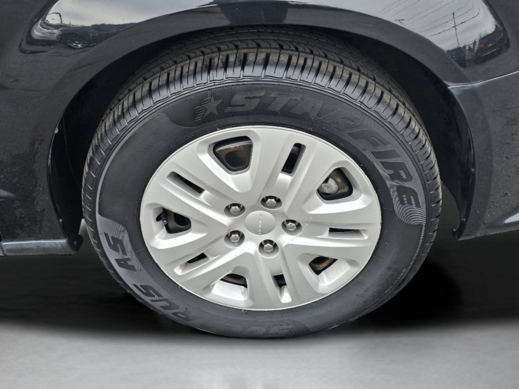 Used 2016 Dodge Grand Caravan SE w/ Quick Order Package 29E SE image 26