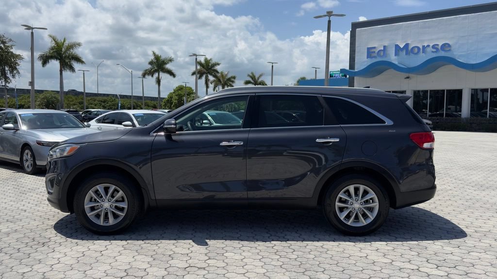Used 2018 Kia Sorento FWD image 3