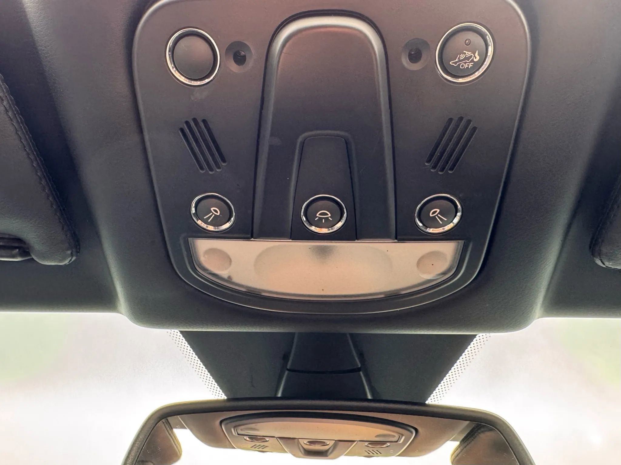 Used 2018 Maserati GranTurismo Sport image 32