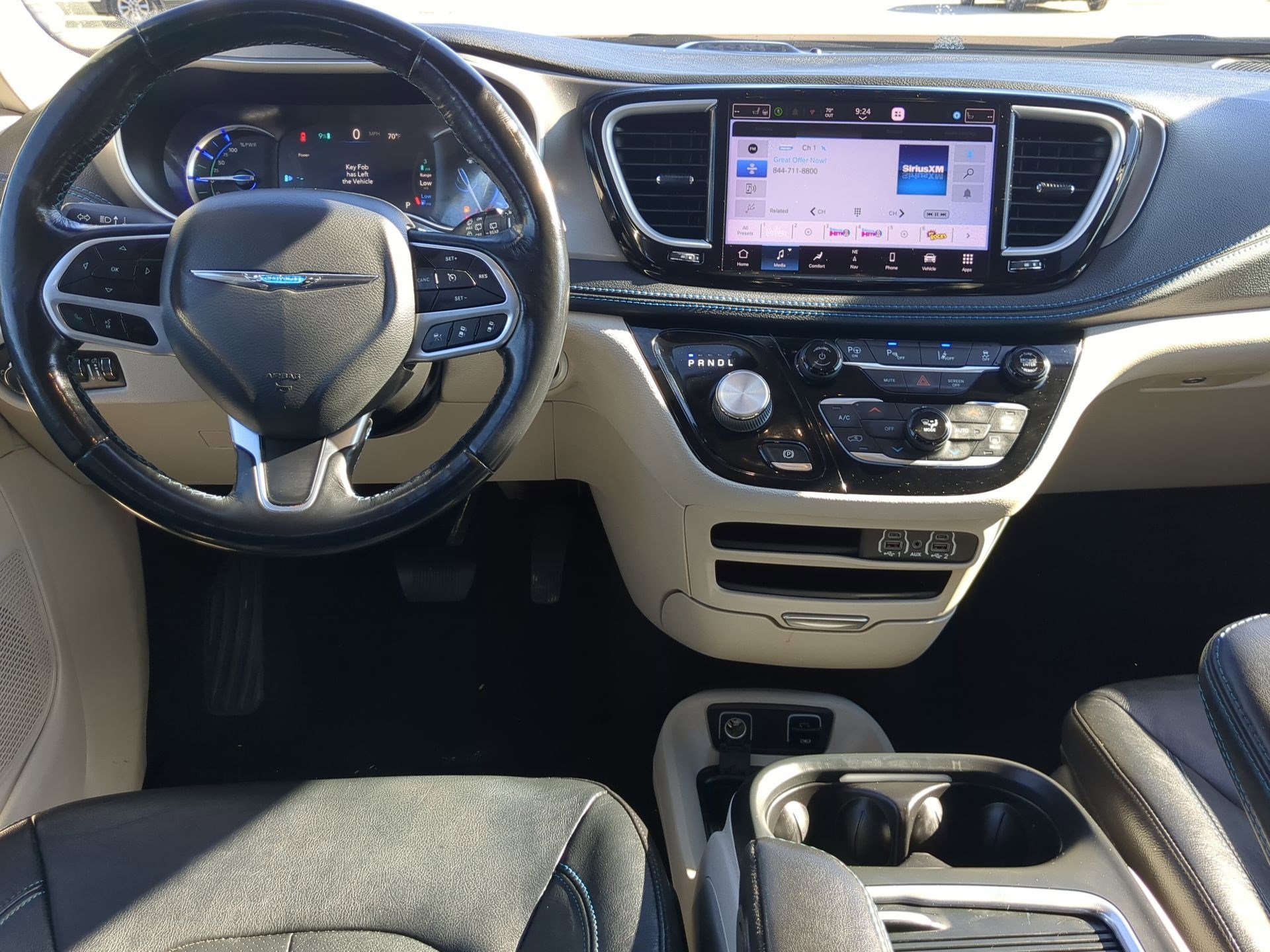 Used 2021 Chrysler Pacifica Touring-L image 28