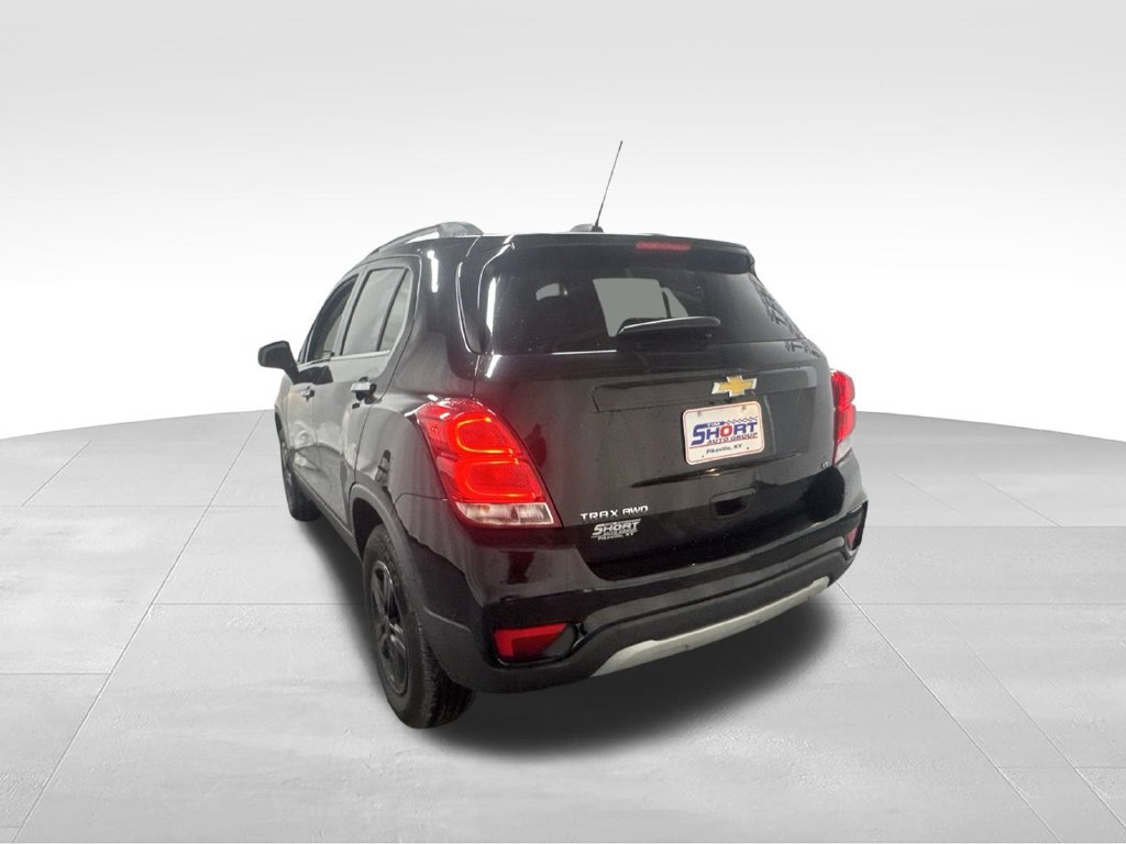 Used 2019 Chevrolet Trax LT w/ LT Convenience Package AWD/4WD image 9