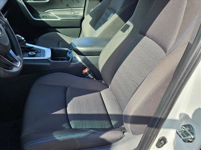 Used 2024 Toyota RAV4 SE image 13