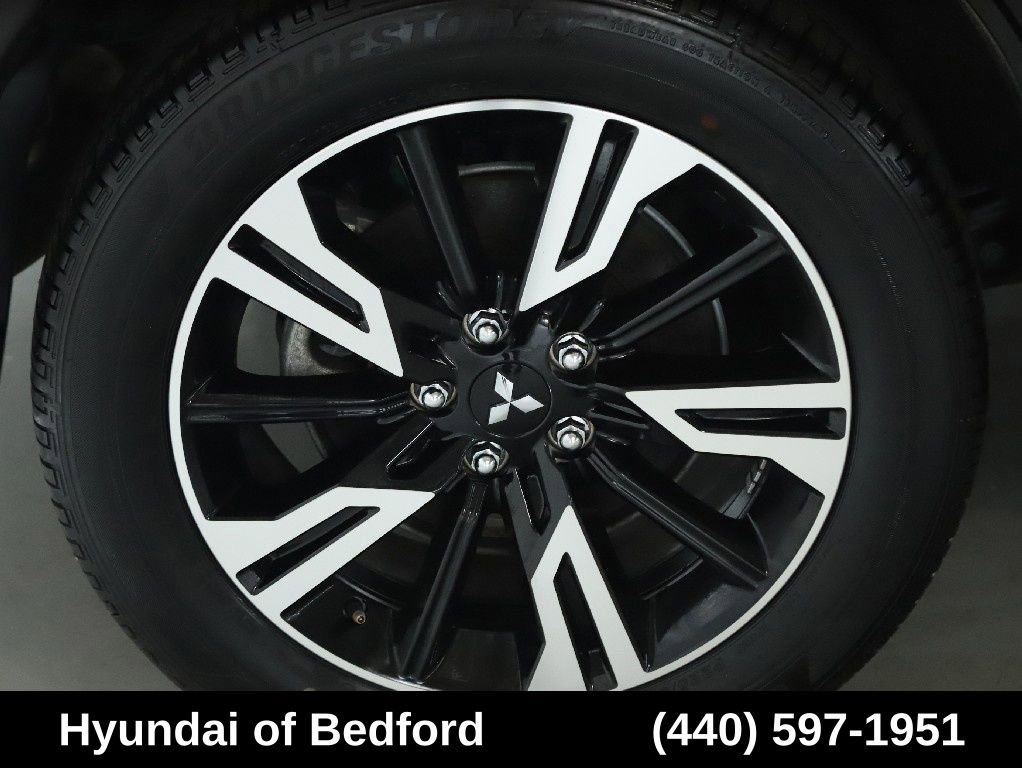 Used 2025 Mitsubishi Eclipse Cross AWD image 12