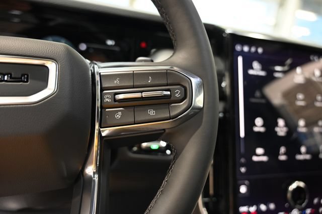 New 2026 GMC Yukon XL Denali w/ Sun & Power Step Package AWD/4WD image 27