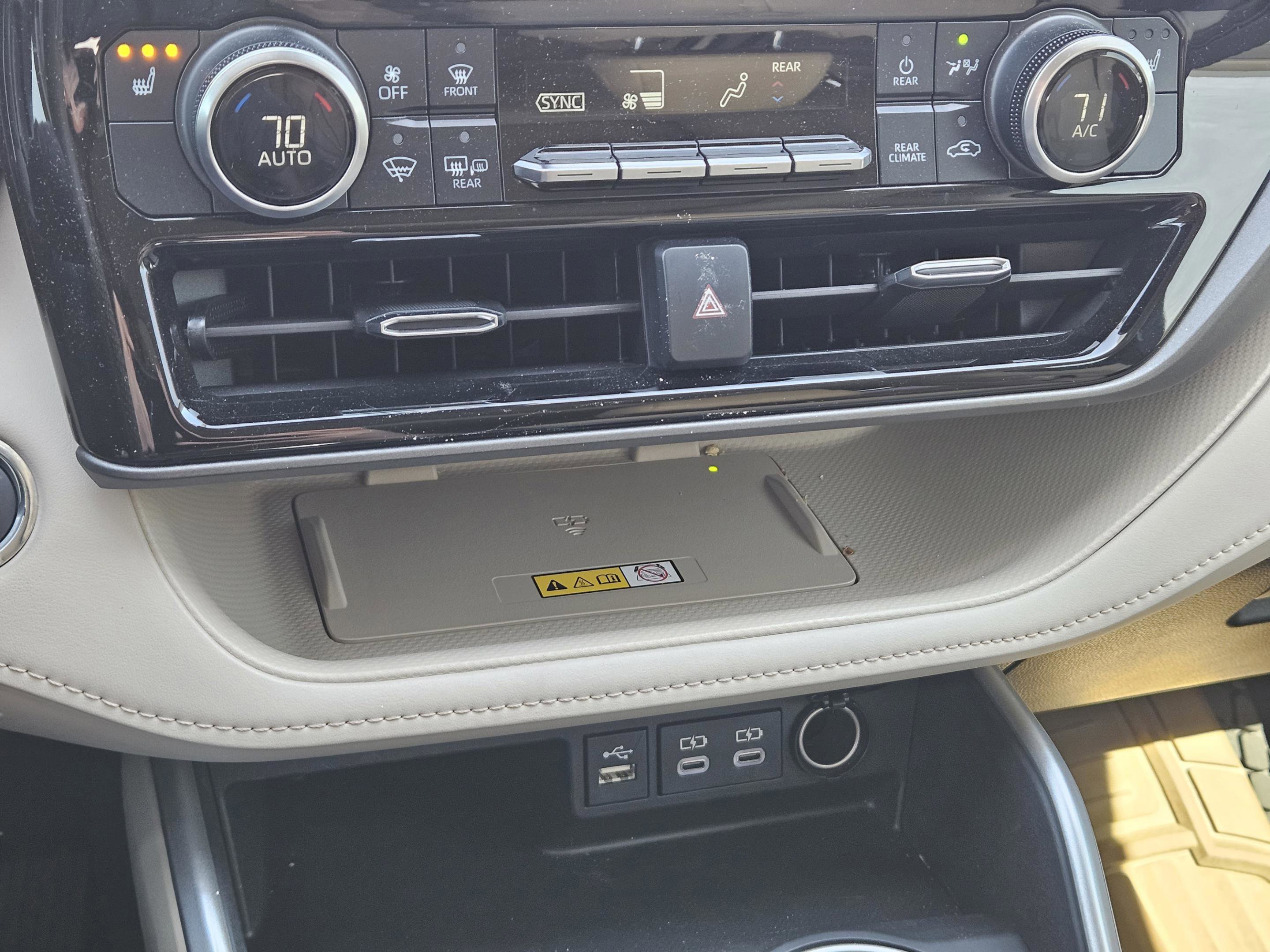 Used 2023 Toyota Highlander XLE image 20