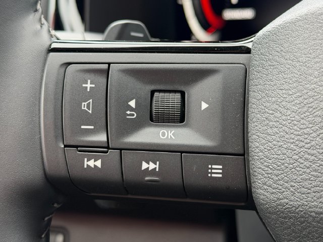 Certified 2026 Nissan Pathfinder SL FWD image 17