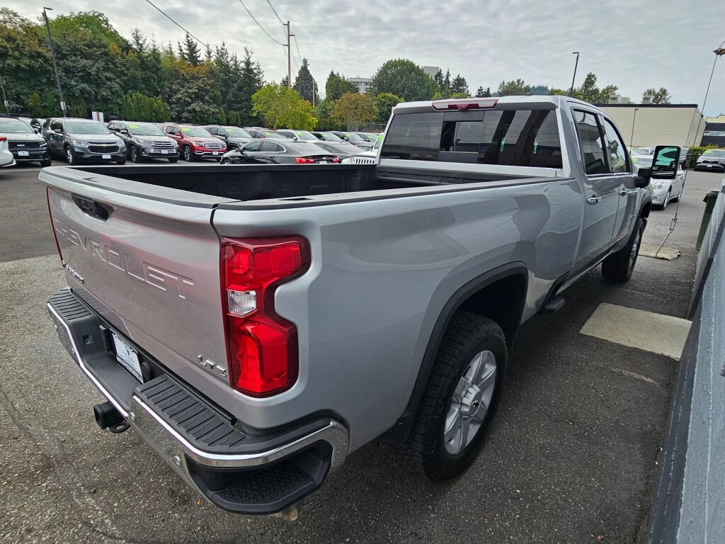 Used 2021 Chevrolet Silverado 2500 LTZ w/ LTZ Premium Package AWD/4WD image 6
