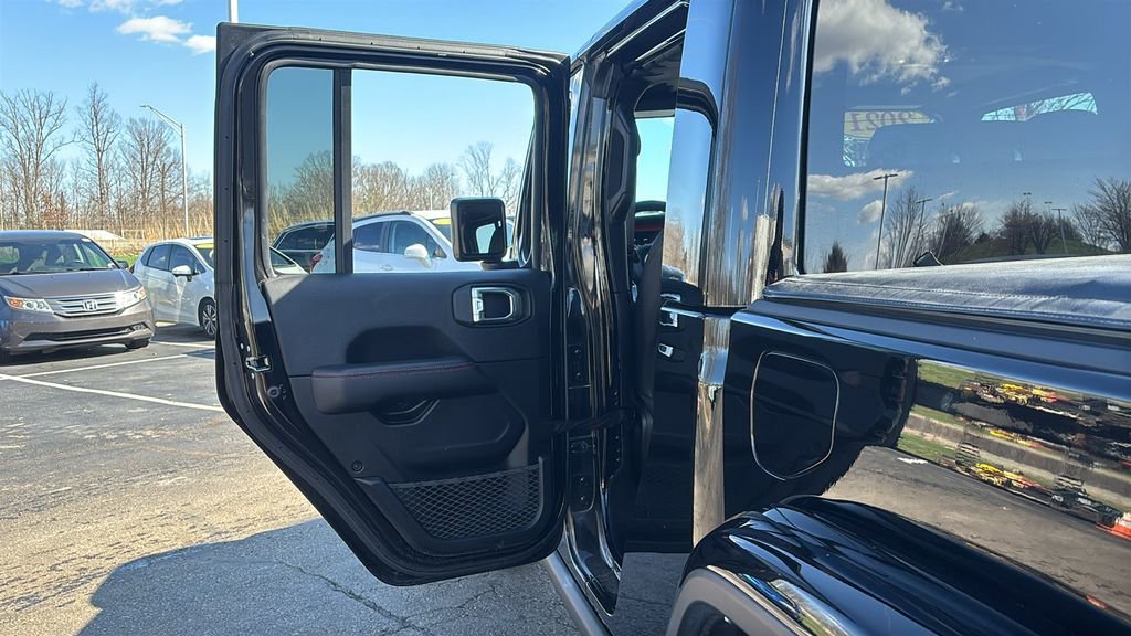 Used 2021 Jeep Gladiator Rubicon AWD/4WD image 28