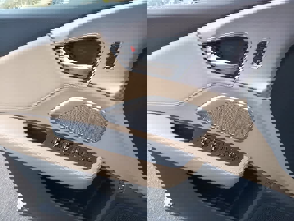 Used 2023 Acura RDX AWD w/ Technology Package image 15