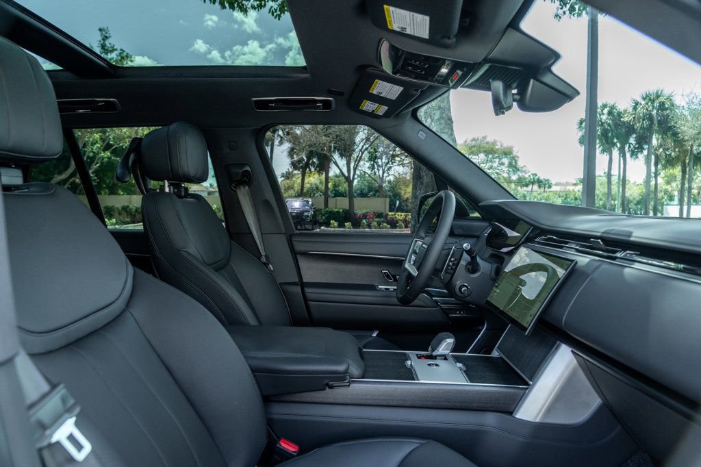 Used 2026 Land Rover Range Rover SE image 27