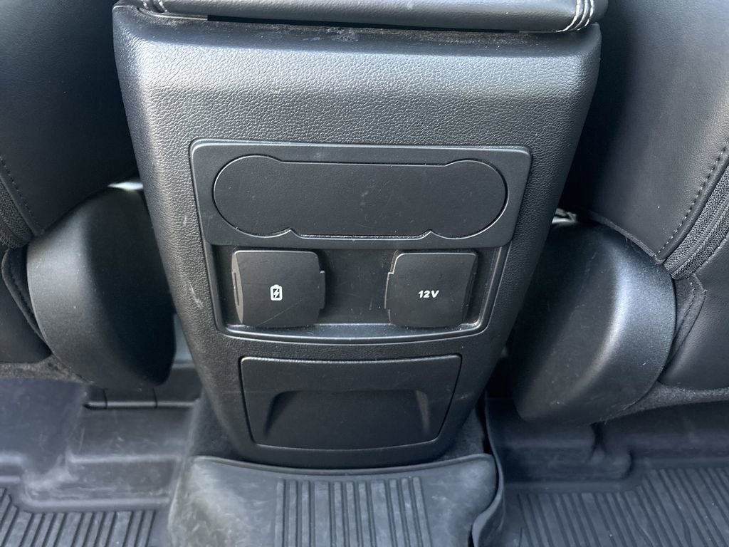 Used 2023 Ford Explorer XLT w/ Equipment Group 202A AWD/4WD image 23