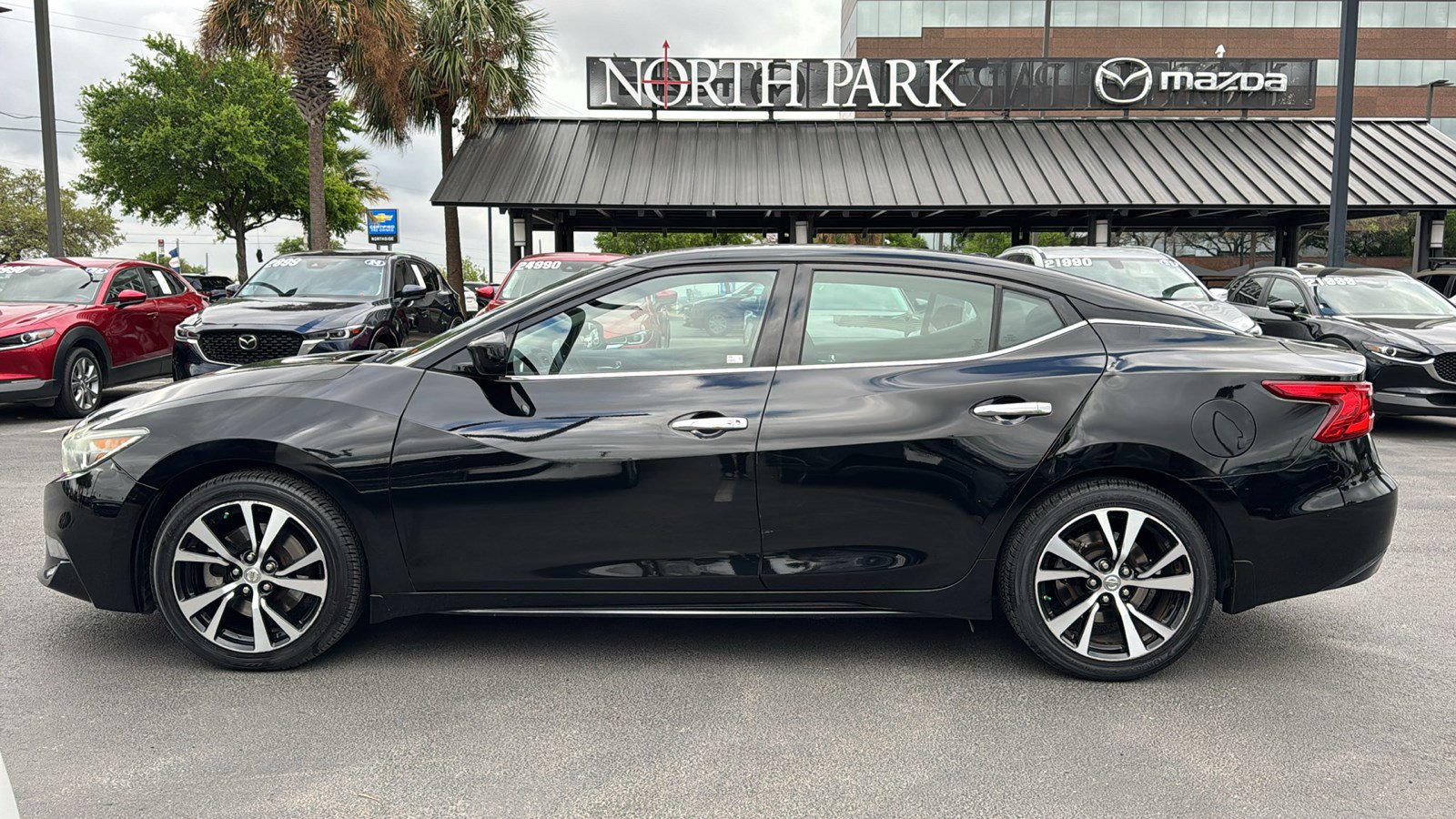 Used 2018 Nissan Maxima 3.5 S image 4