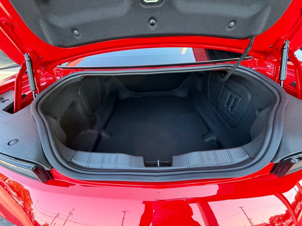 Used 2018 Chevrolet Camaro ZL1 RWD image 21