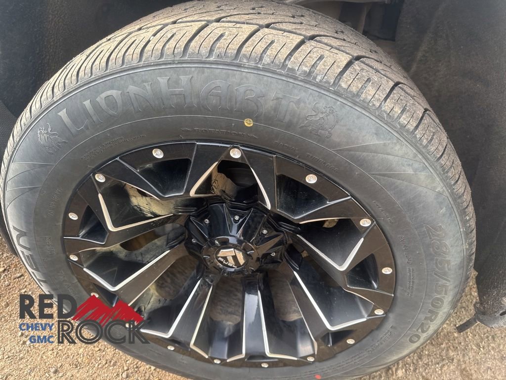 Used 2019 Chevrolet Silverado 1500 LTZ w/ LTZ Plus Package AWD/4WD image 2