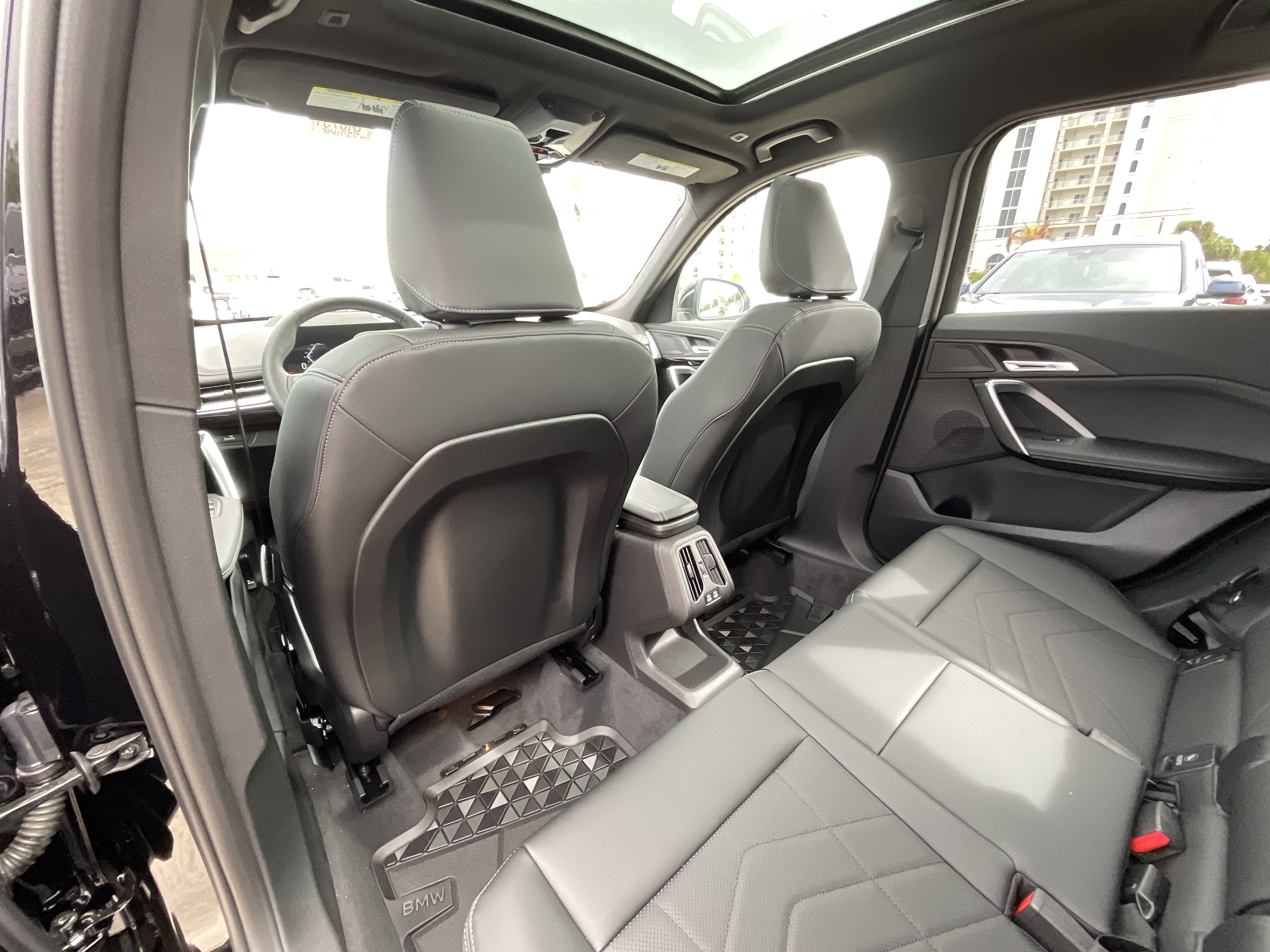 New 2026 BMW X1 xDrive28i w/ Technology Package image 24