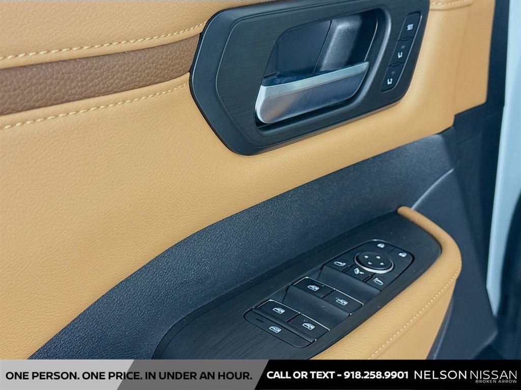 New 2025 Nissan Armada Platinum Reserve image 18