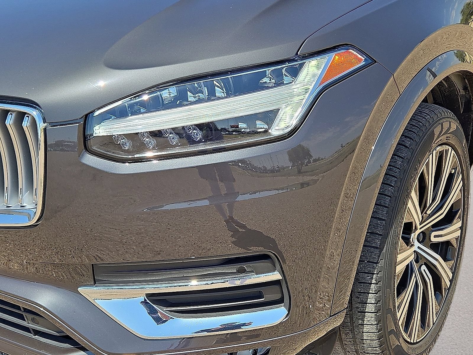 Used 2024 Volvo XC90 B5 Core w/ Protection Package Premier AWD/4WD image 10