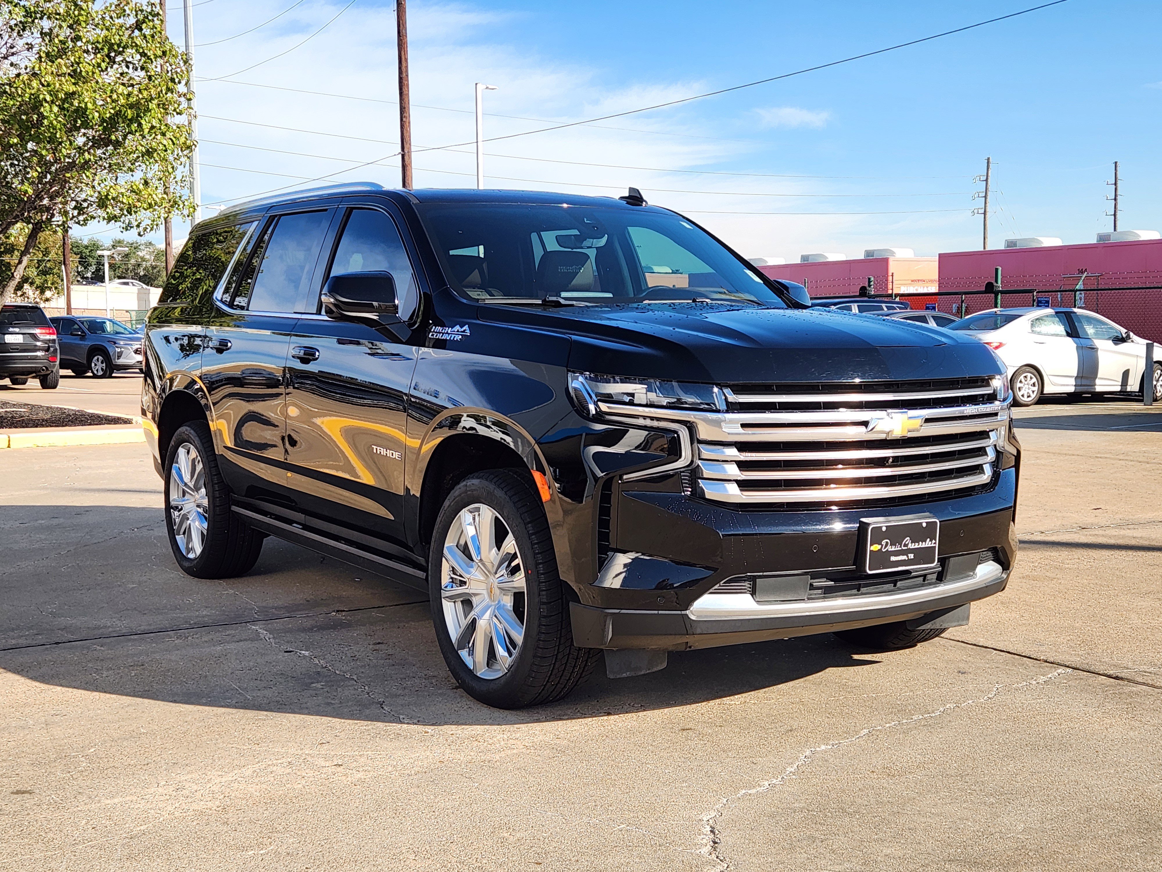 Used 2021 Chevrolet Tahoe High Country w/ Premium Package image 4