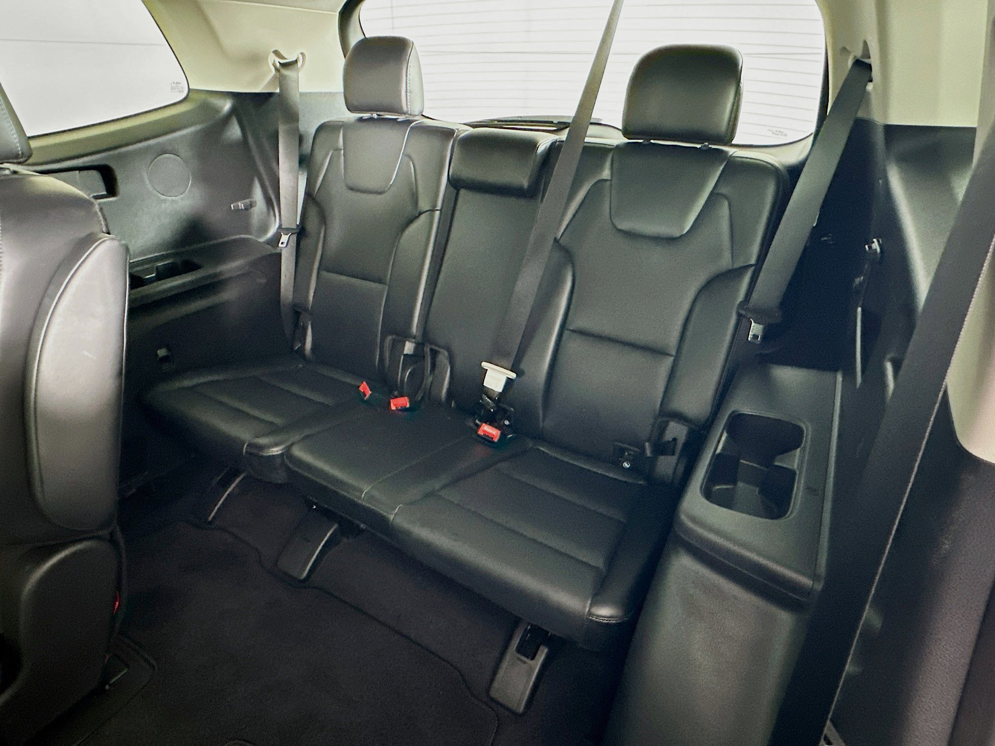 Used 2025 Kia Telluride S FWD image 31