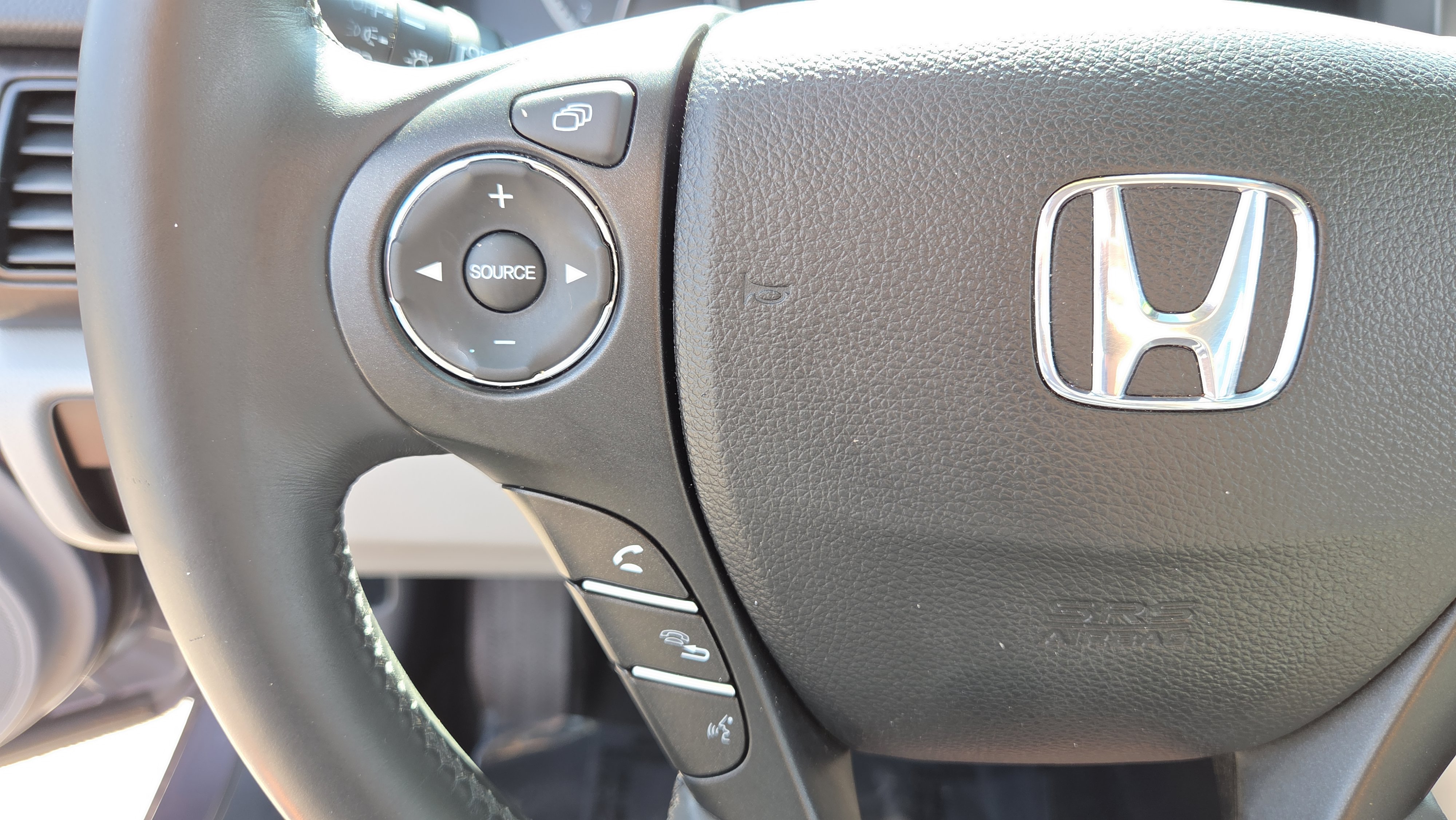 Used 2015 Honda Accord EX-L image 20