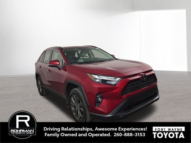Used 2025 Toyota RAV4 XLE Premium w/ Weather Package image 5